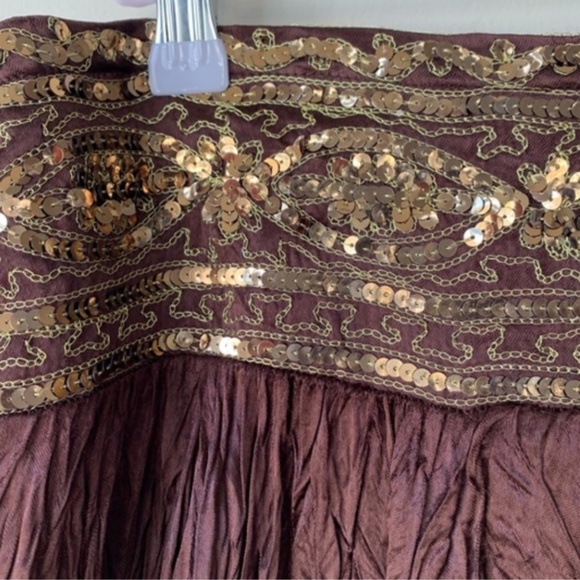 Cache Brown Skirt Embellished with Sequins - Picture 3 of 4